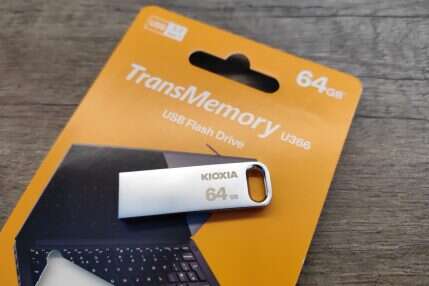 Test pendrive Kioxia TransMemory U366 64 GB
